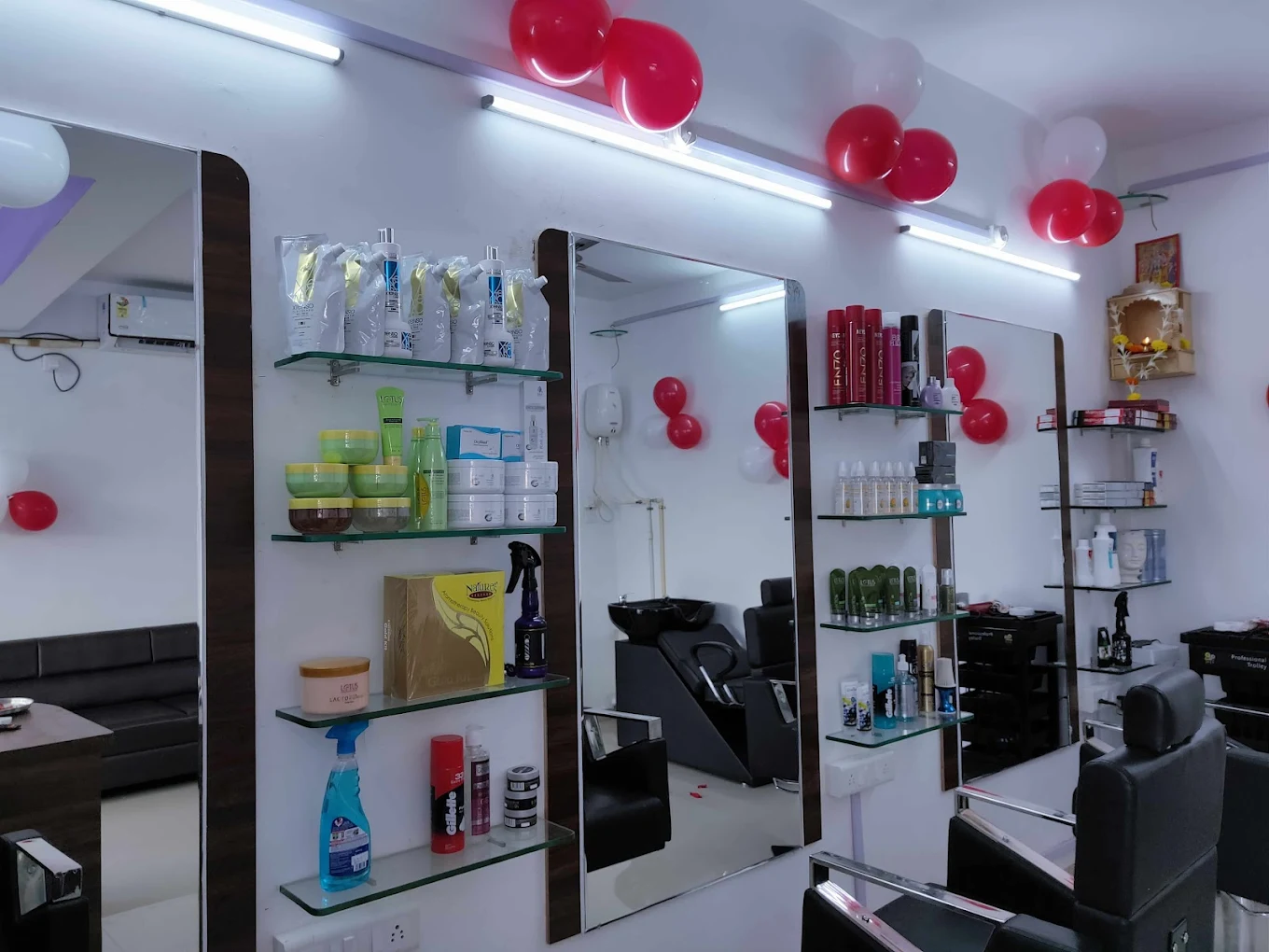 Harshil’s Unisex Salon photo 1