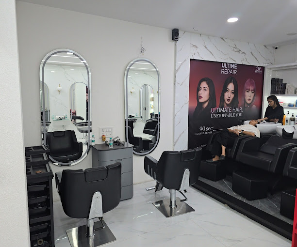 Rich & Royal Makeup & Hair Salon photo 3