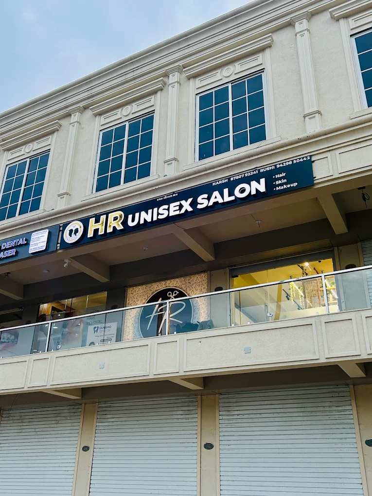 HR Unisex Salon photo 4