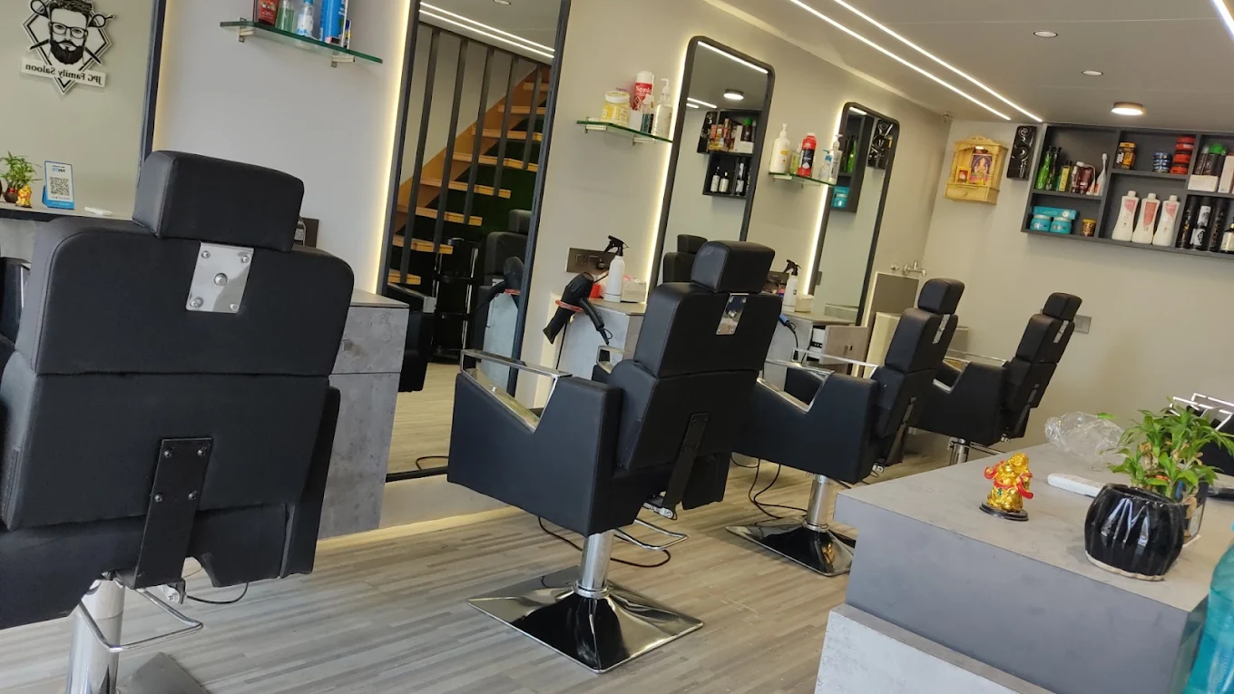 Jpg family saloon