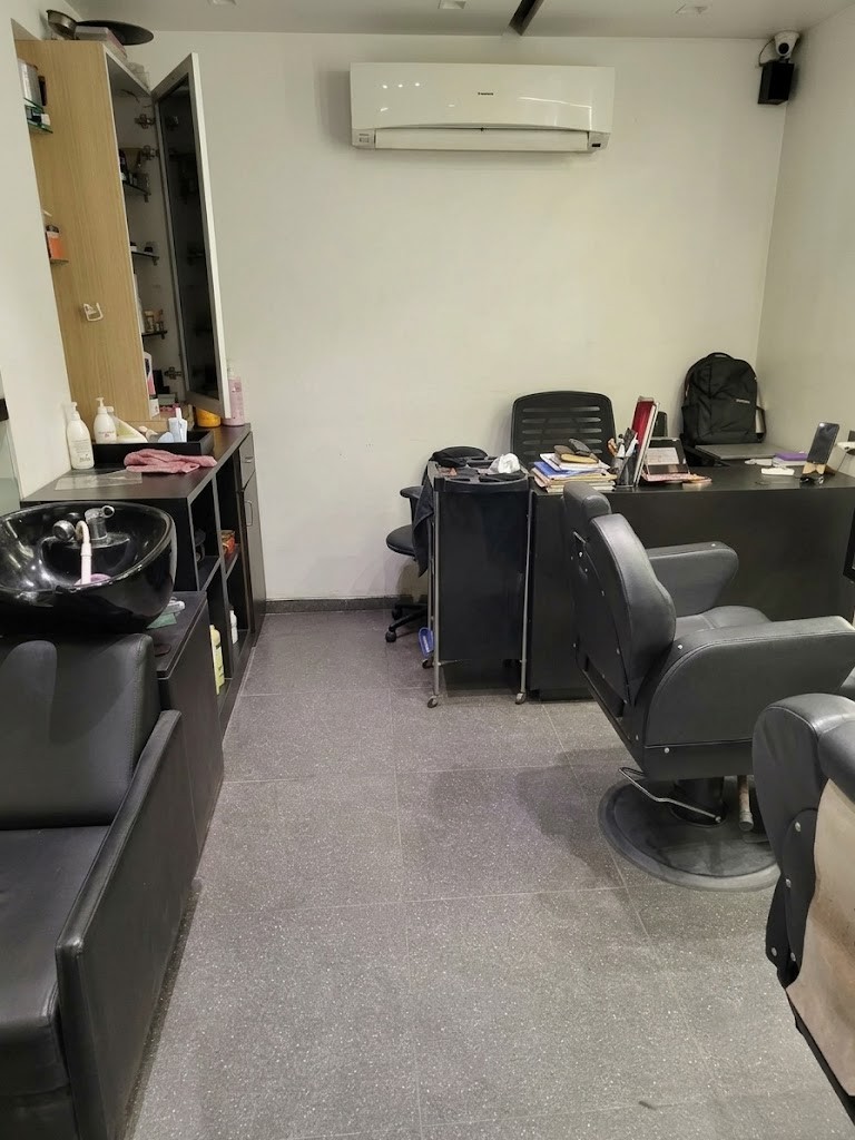 THE HAIR GURU UNISEX SALON