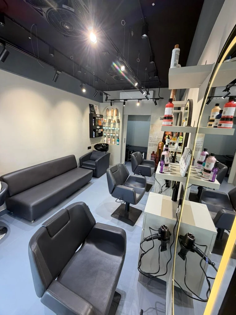 Scissors Studio Women’s salon